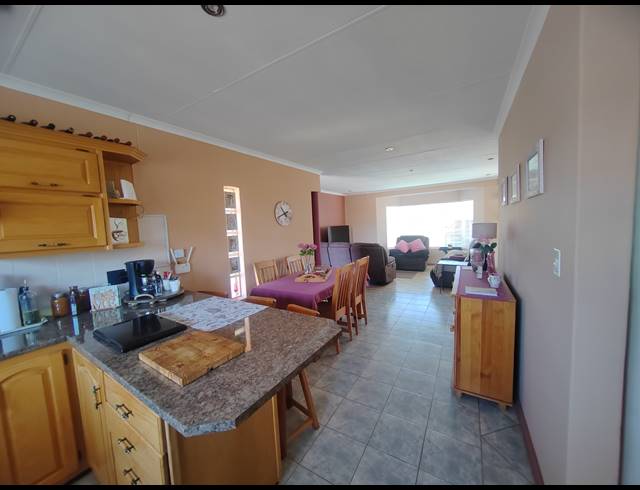 3 BEDROOM FREESTANDING FOR SALE IN SUNAIR PARK